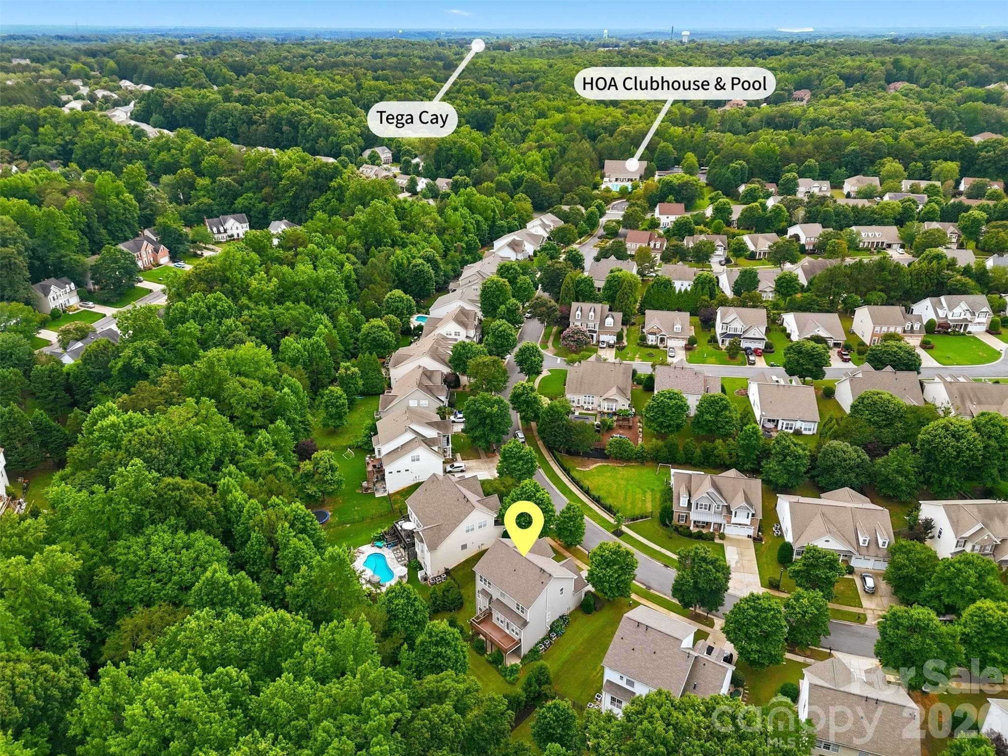 Single Family Residence at 878 Treasure Court, Fort Mill, photo 43 of 48
