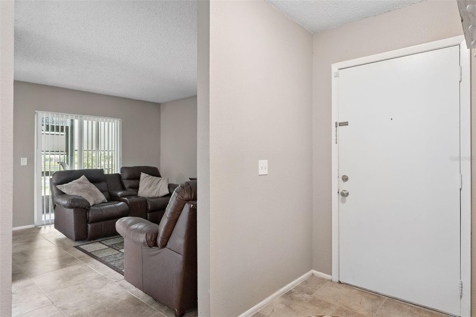 Condominium at 2417 BARLEY CLUB CT #1, ORLANDO, photo 2 of 17