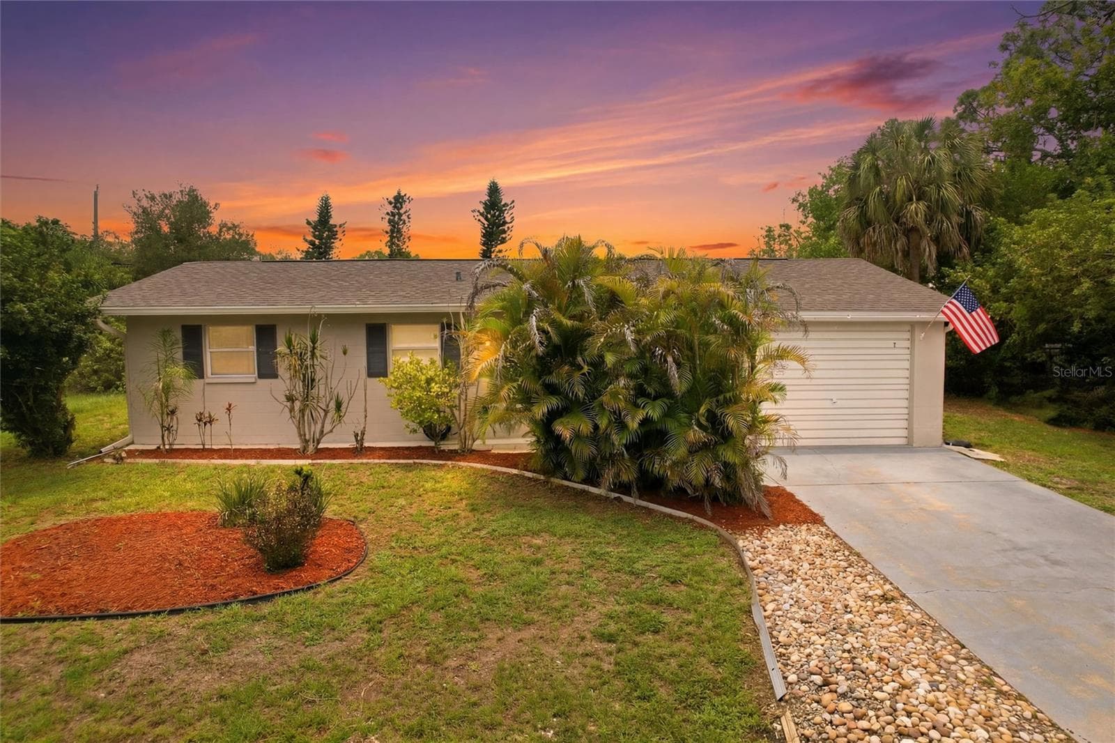 Single Family Residence at 213 GRANADA BLVD, NORTH PORT, photo 4 of 34