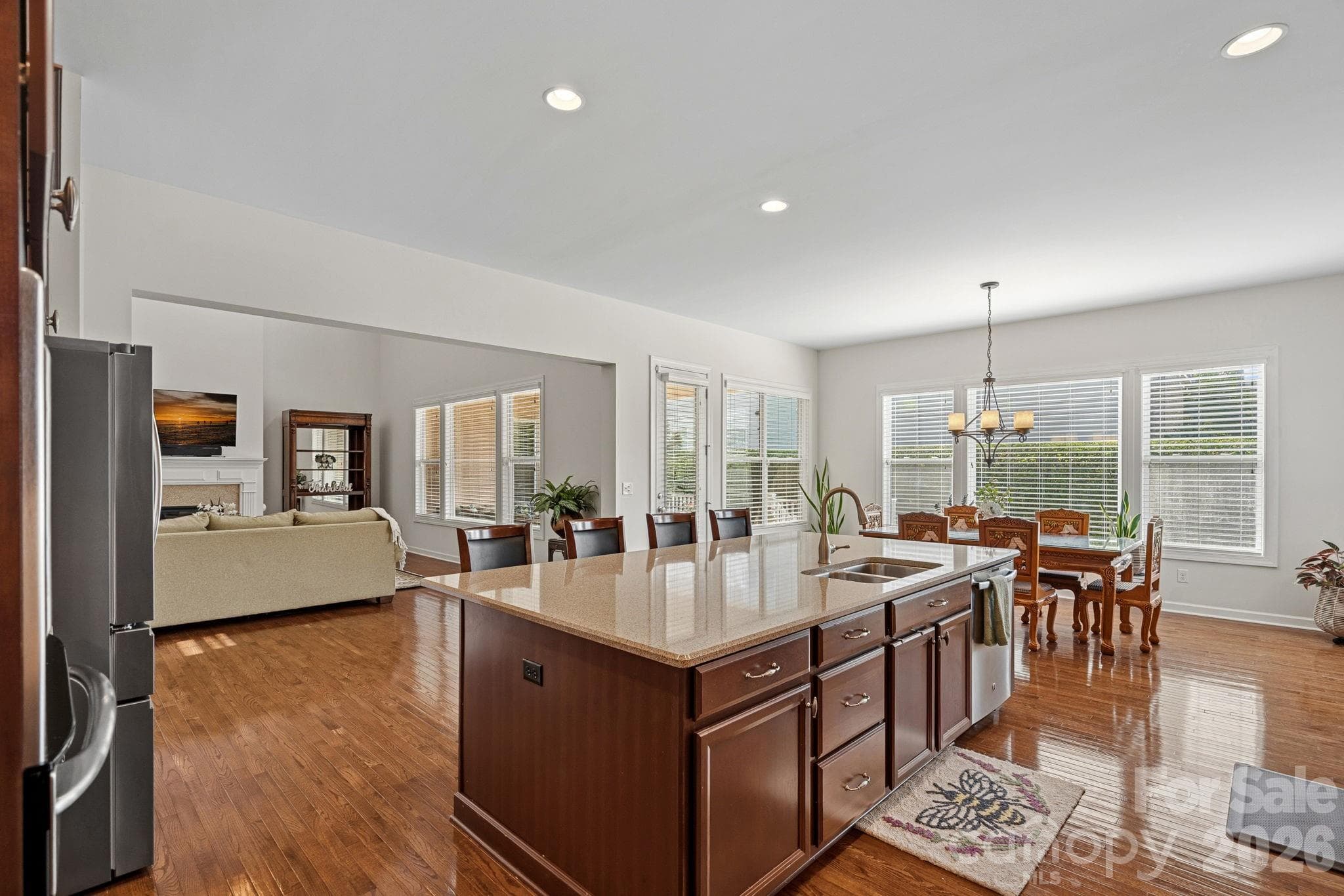 Open Design great for entertaining - Concord