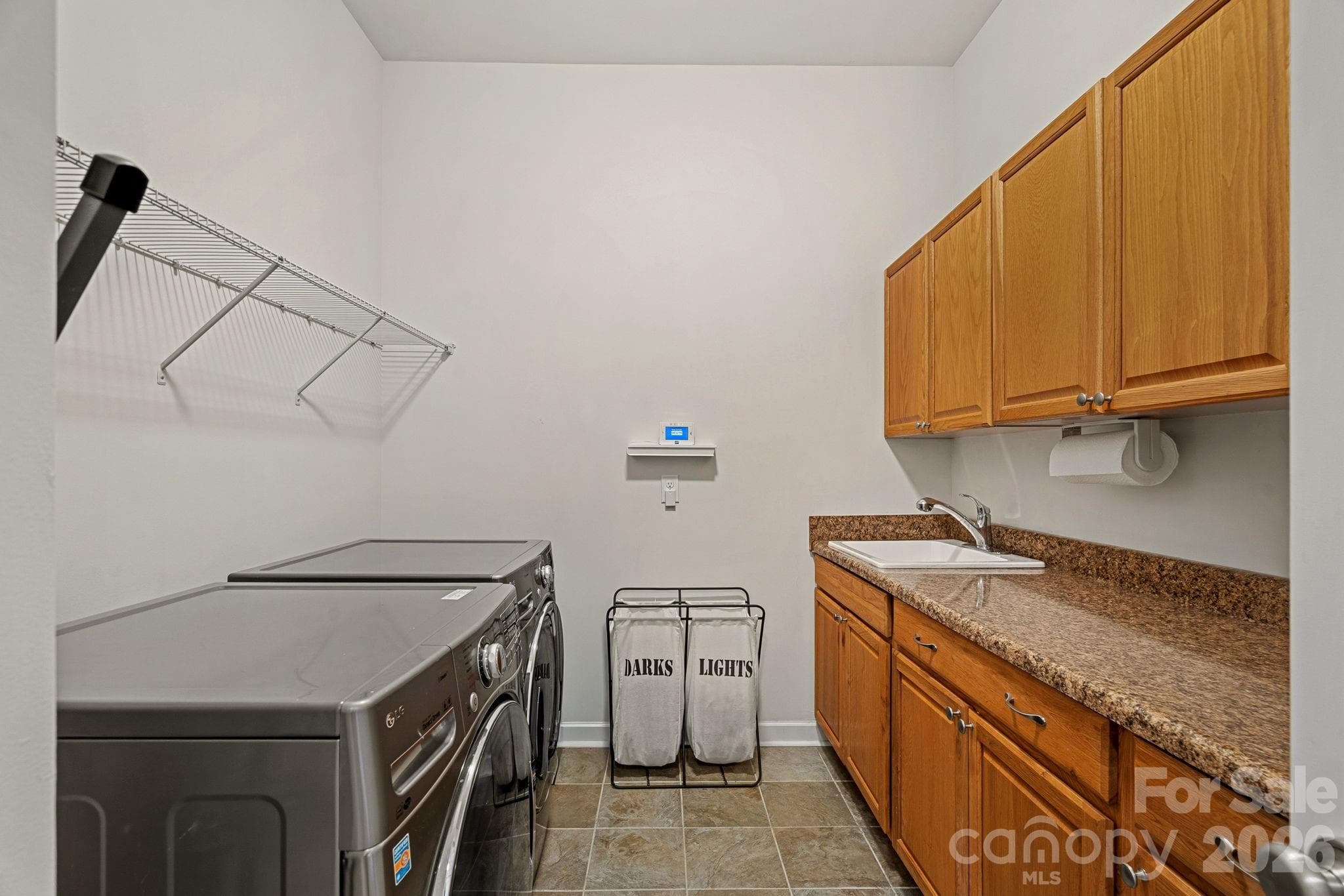 Large Laundry Room with sink - Concord