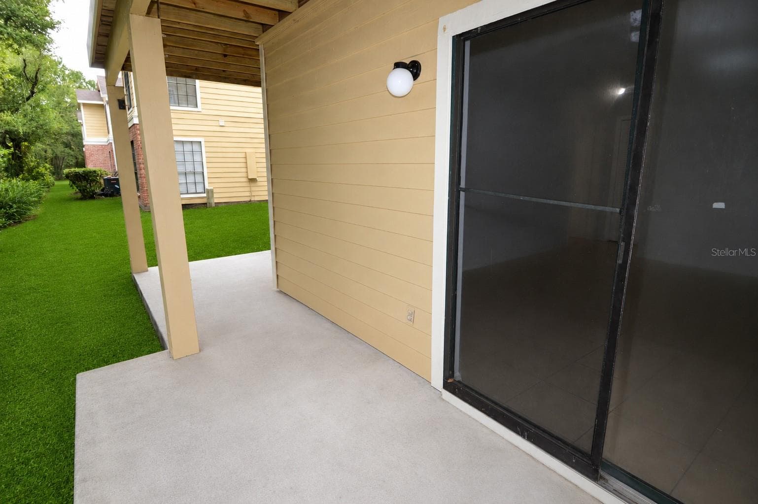 Condominium at 8630 MALLARD RESERVE DR #103, TAMPA, photo 38 of 96