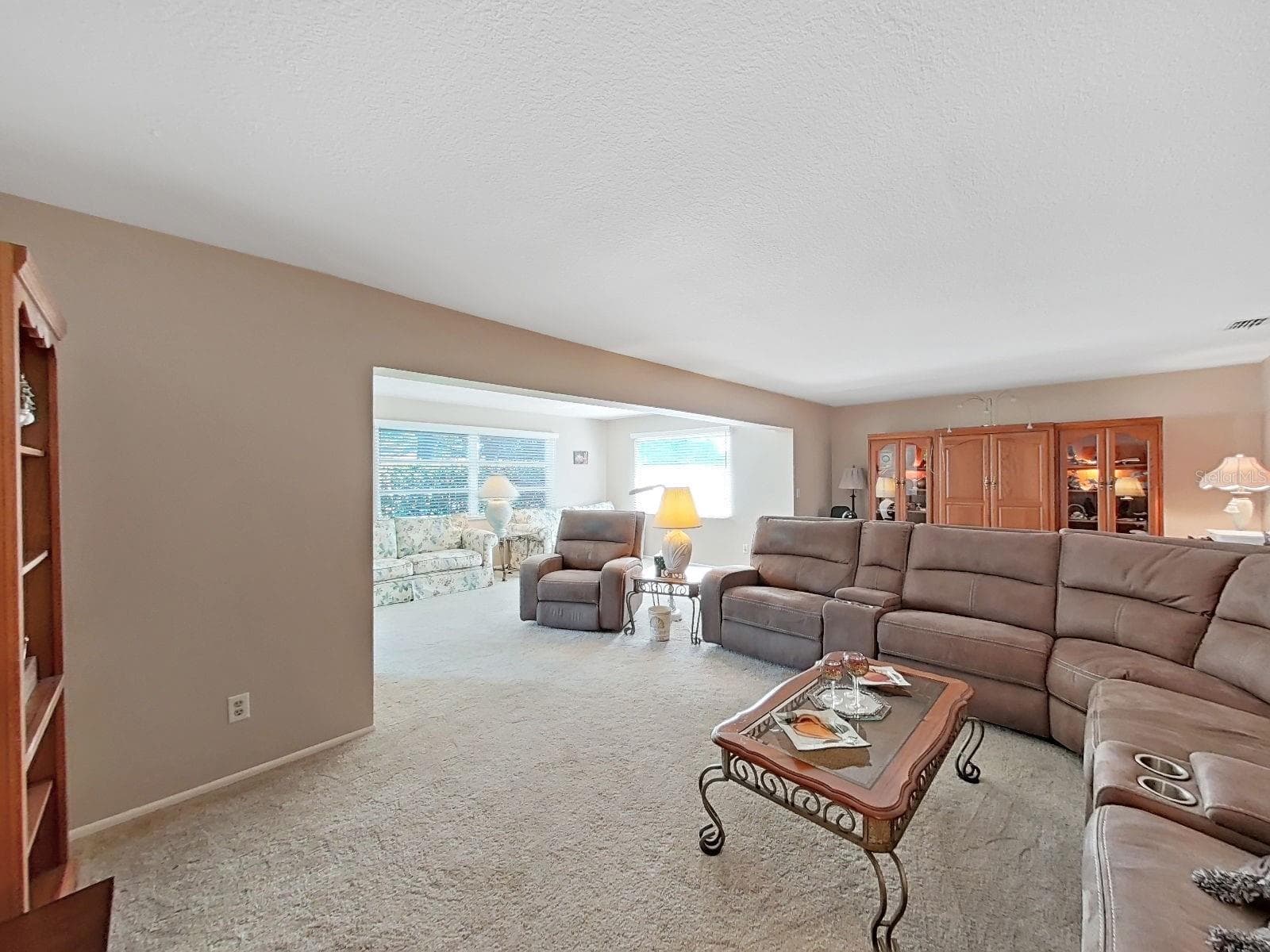 Living roonm - 2819 THISTLE CT S, PALM HARBOR