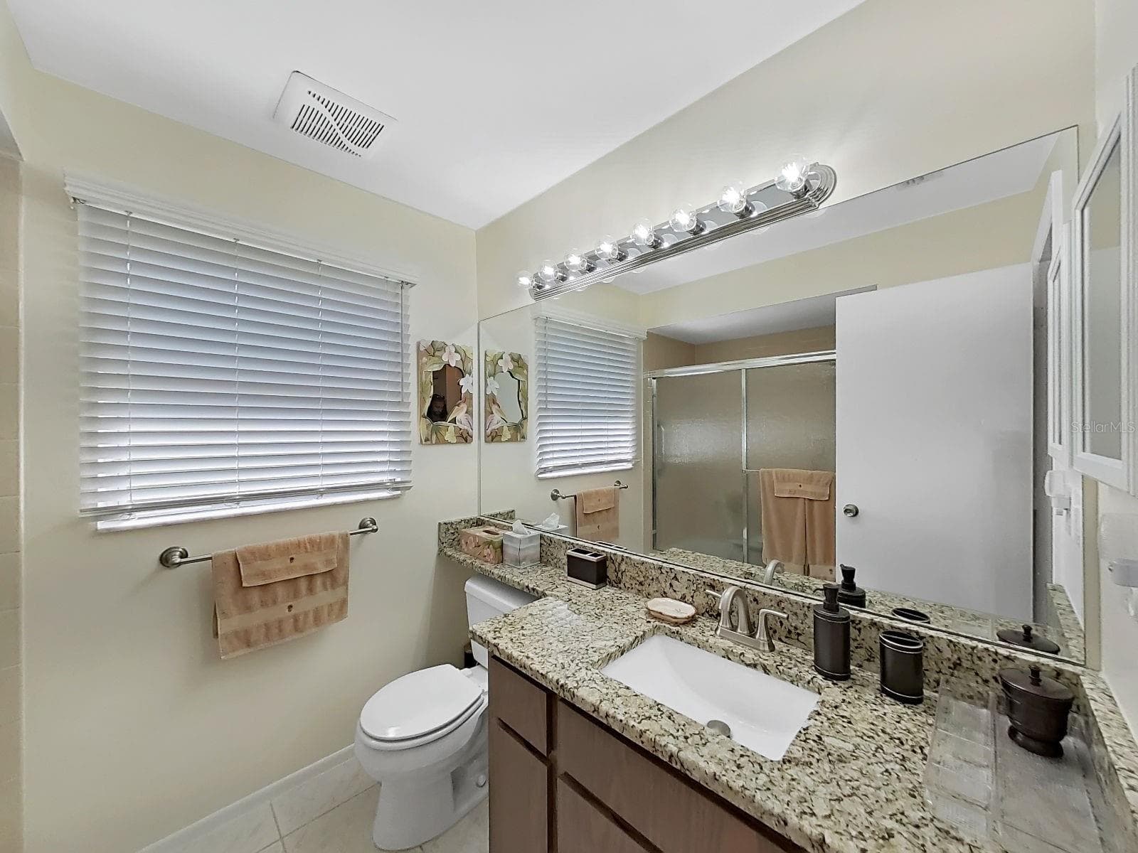 Guest bath - 2819 THISTLE CT S, PALM HARBOR