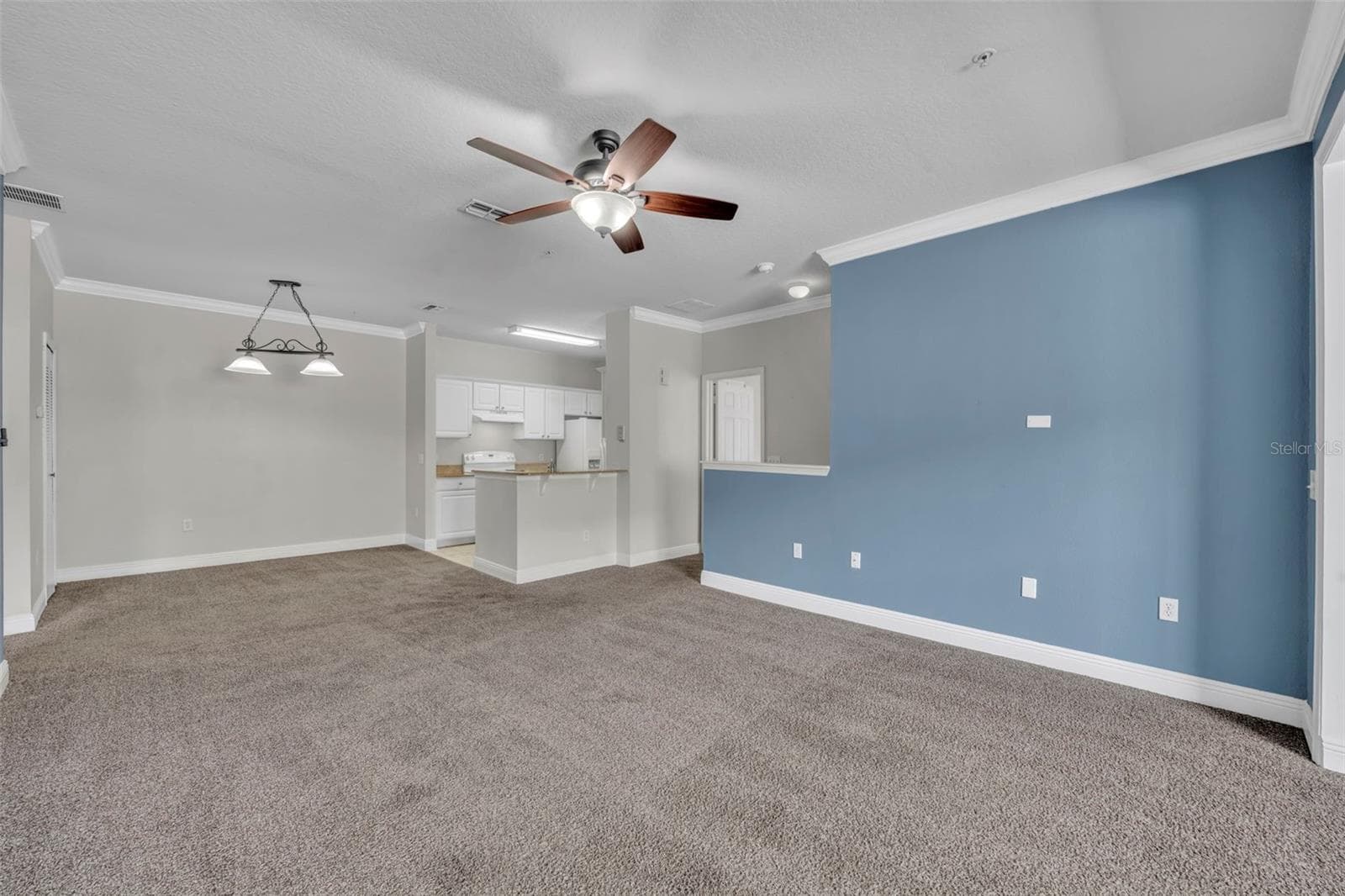 Condominium at 200 SOUTHERN PECAN CIRCLE #206, WINTER GARDEN, photo 9 of 65