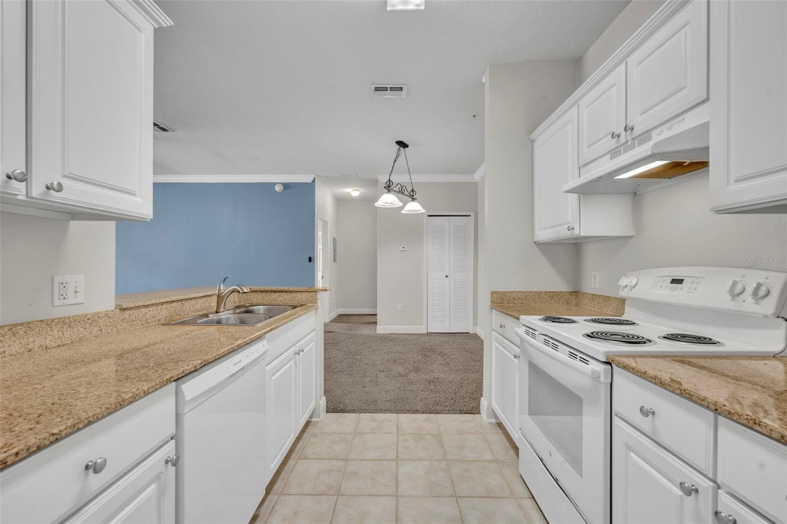 Condominium at 200 SOUTHERN PECAN CIRCLE #206, WINTER GARDEN, photo 27 of 65