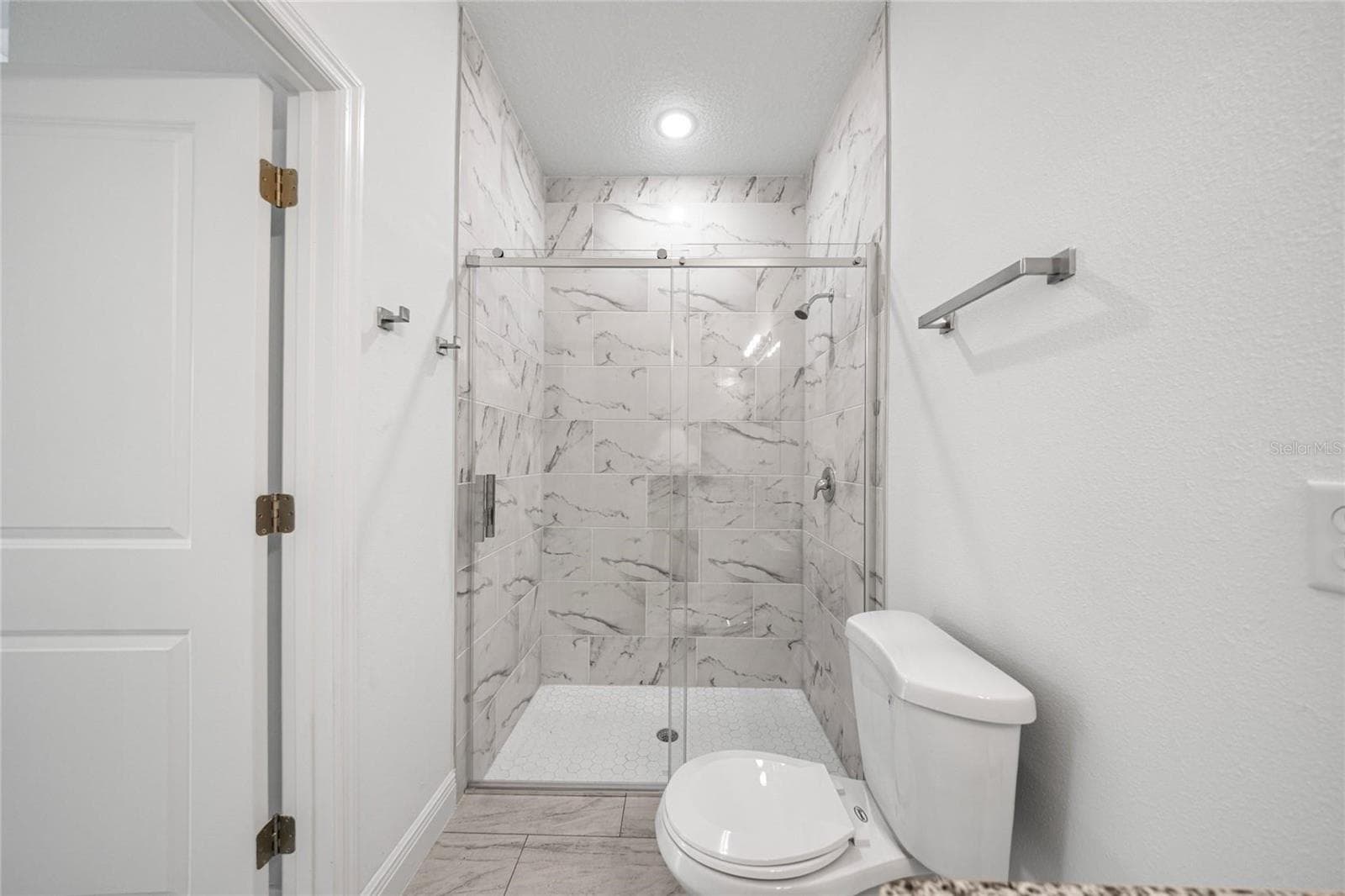 MASTER BATH WITH GLASS DOOR SHOWER - 1985 W CORRINE ST, DUNNELLON
