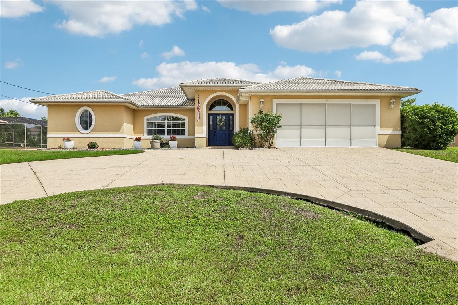 60 WOODBURY DR
