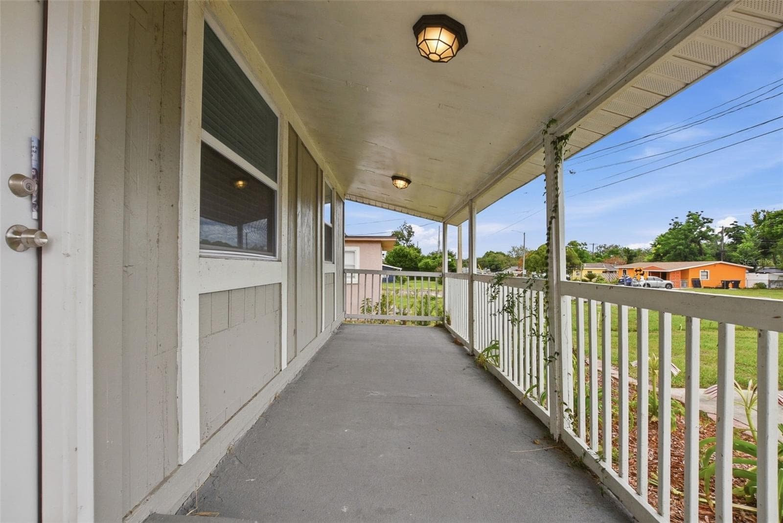 Single Family Residence at 6033 W AMELIA ST, ORLANDO, photo 2 of 32