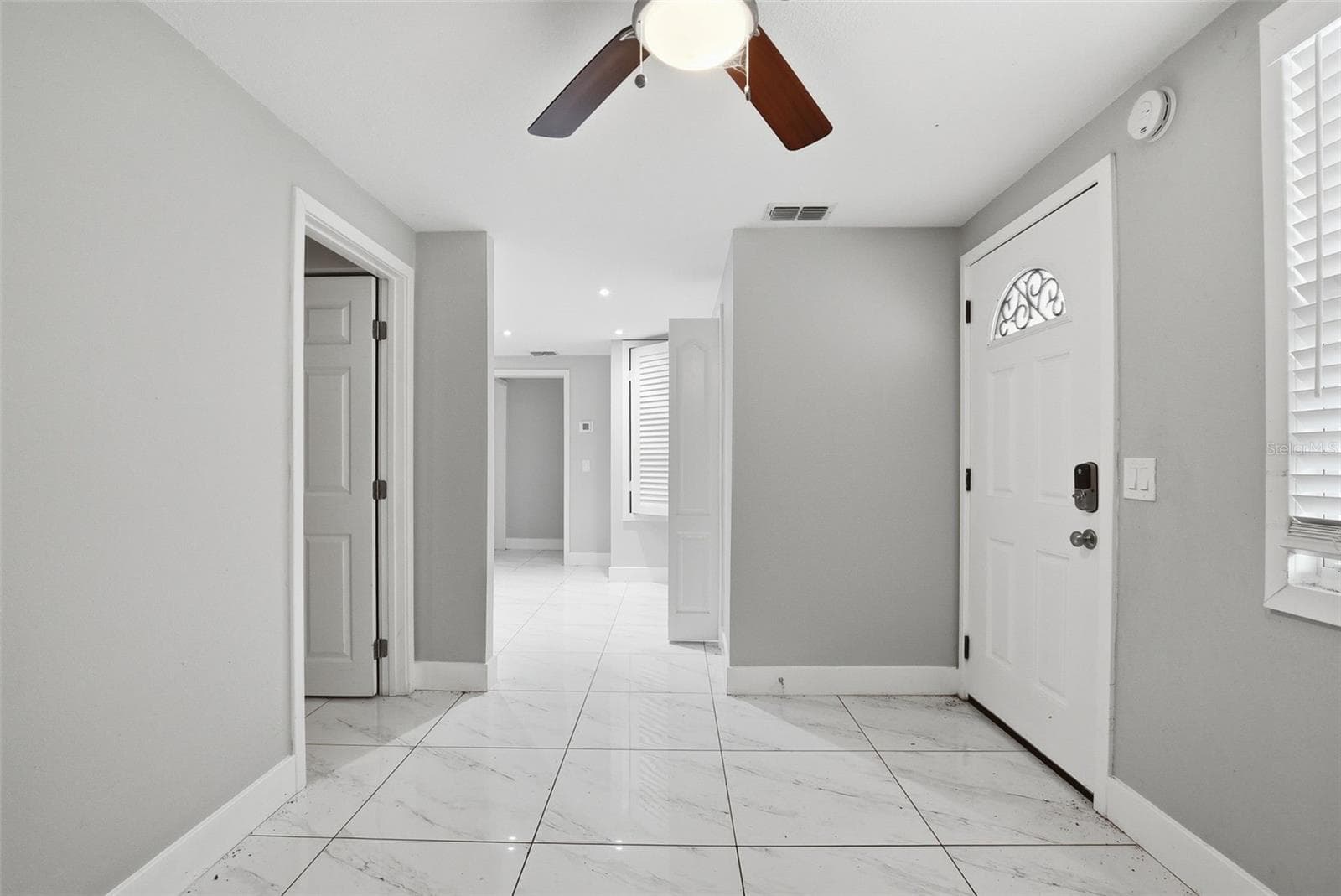 Single Family Residence at 6033 W AMELIA ST, ORLANDO, photo 5 of 32