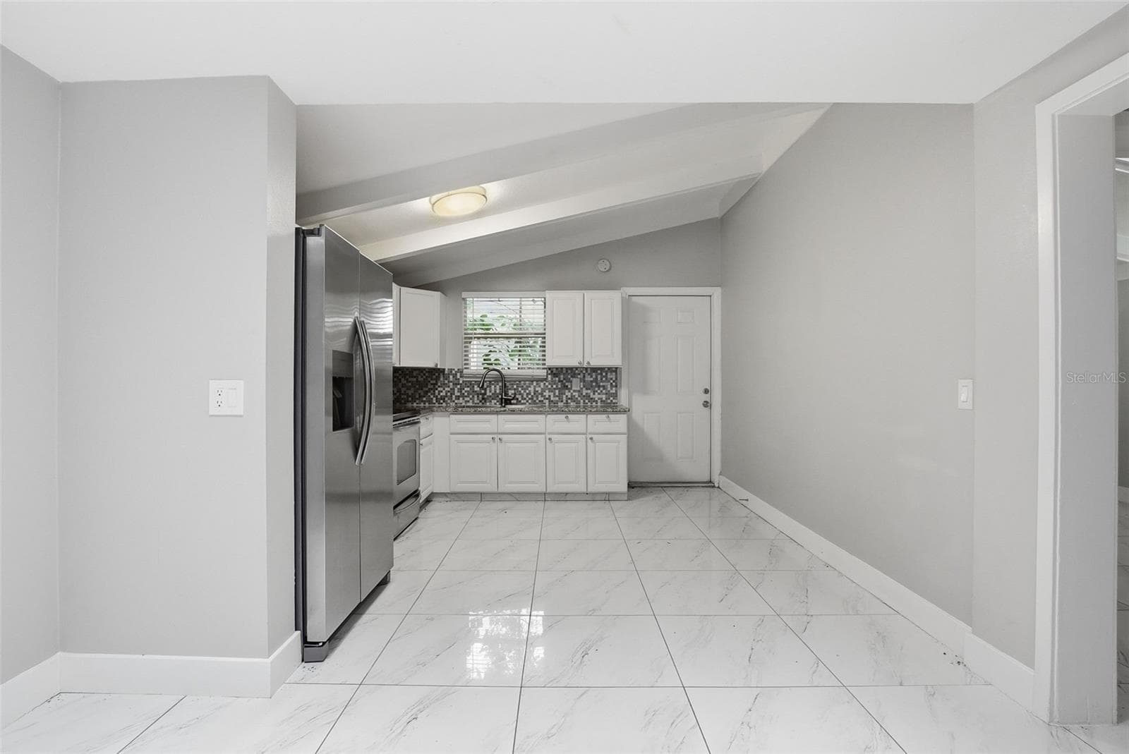 Single Family Residence at 6033 W AMELIA ST, ORLANDO, photo 6 of 32