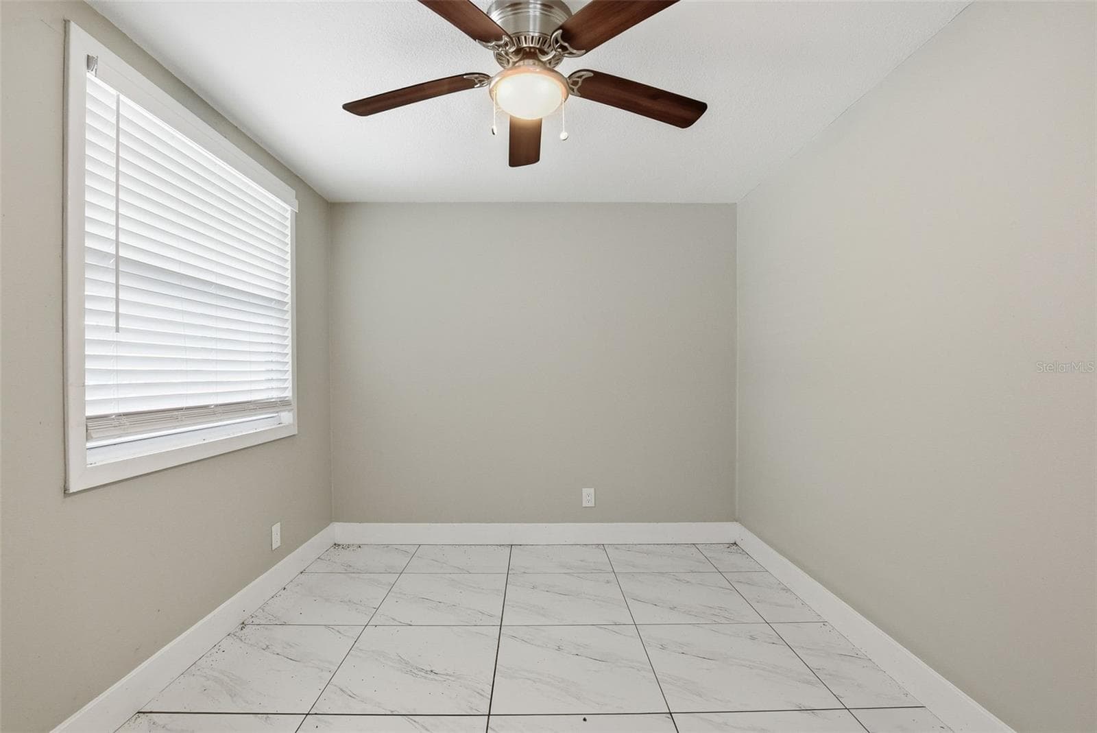 Single Family Residence at 6033 W AMELIA ST, ORLANDO, photo 11 of 32