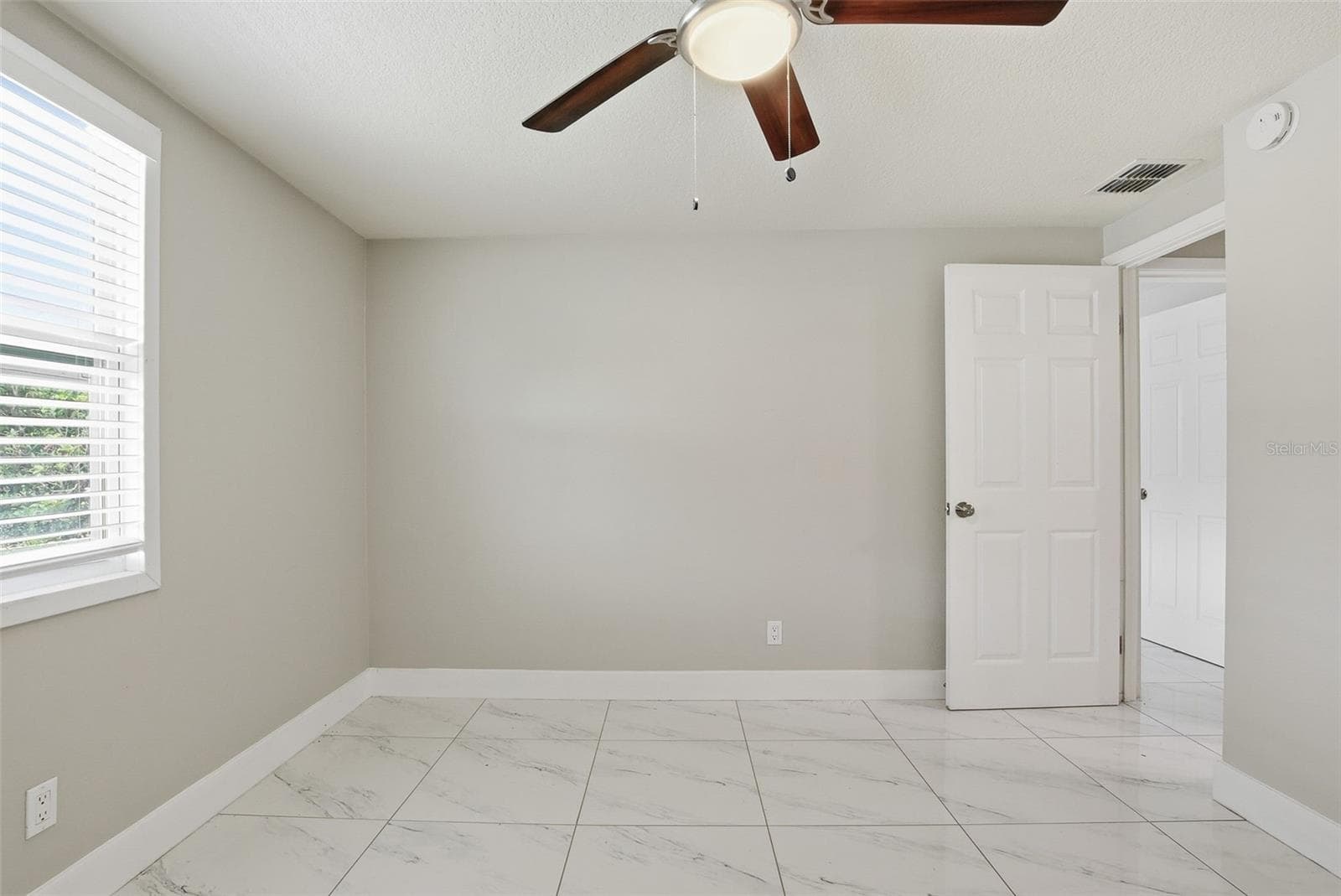 Single Family Residence at 6033 W AMELIA ST, ORLANDO, photo 19 of 32