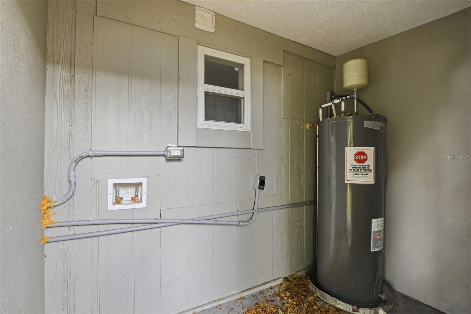 Single Family Residence at 6033 W AMELIA ST, ORLANDO, photo 25 of 32