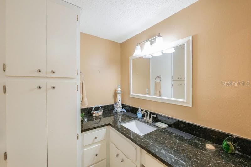 Condominium at 1060 PINELLAS BAYWAY S #103, ST PETERSBURG, photo 30 of 39