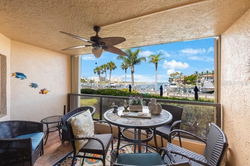 Condominium at 1060 PINELLAS BAYWAY S #103, ST PETERSBURG, photo 9 of 39