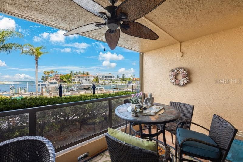 Condominium at 1060 PINELLAS BAYWAY S #103, ST PETERSBURG, photo 3 of 39