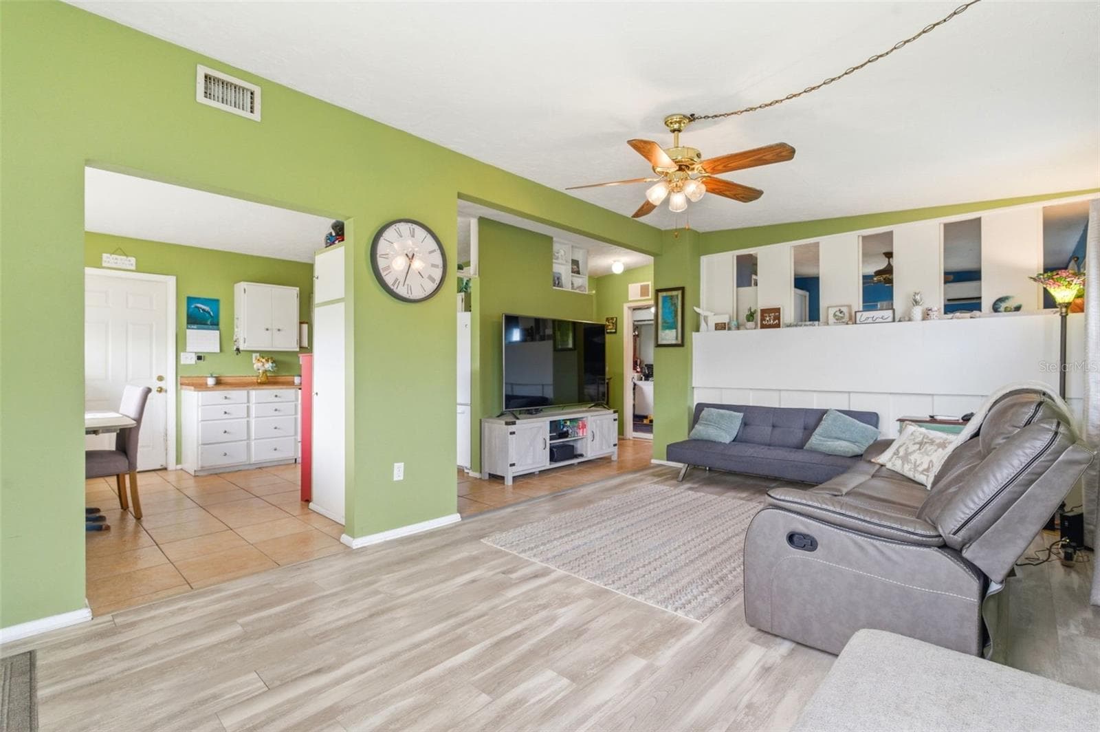 Single Family Residence at 100 AVERY AVE, CRYSTAL BEACH, photo 4 of 43