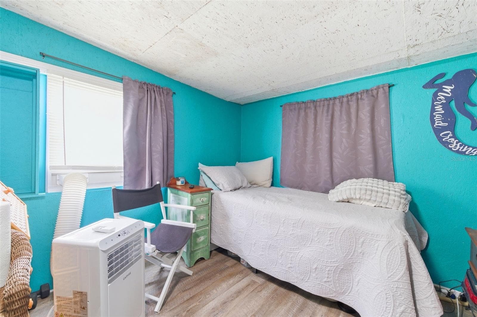 Guest Room included in Bonus Space - 100 AVERY AVE, CRYSTAL BEACH