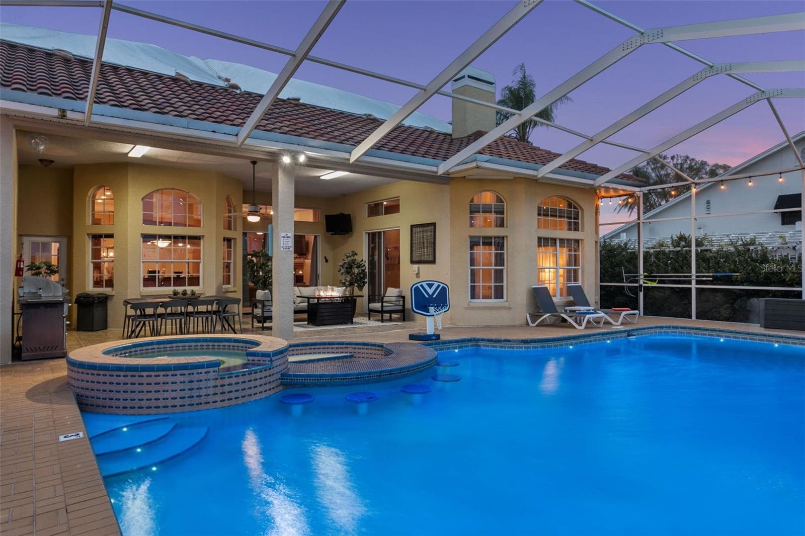 Single Family Residence at 4915 TROYDALE RD, TAMPA, photo 6 of 91