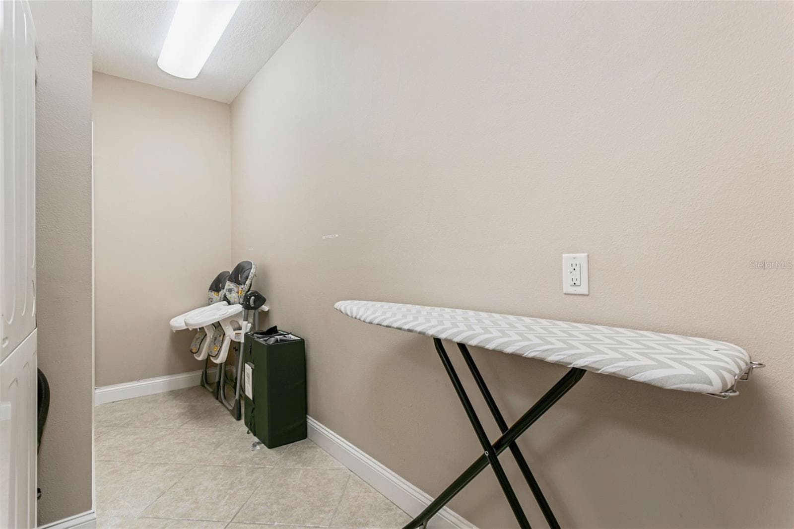 Single Family Residence at 4915 TROYDALE RD, TAMPA, photo 73 of 91