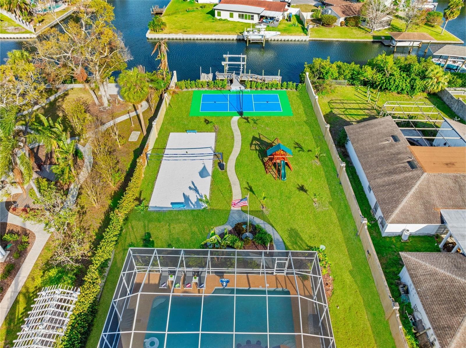Single Family Residence at 4915 TROYDALE RD, TAMPA, photo 76 of 91