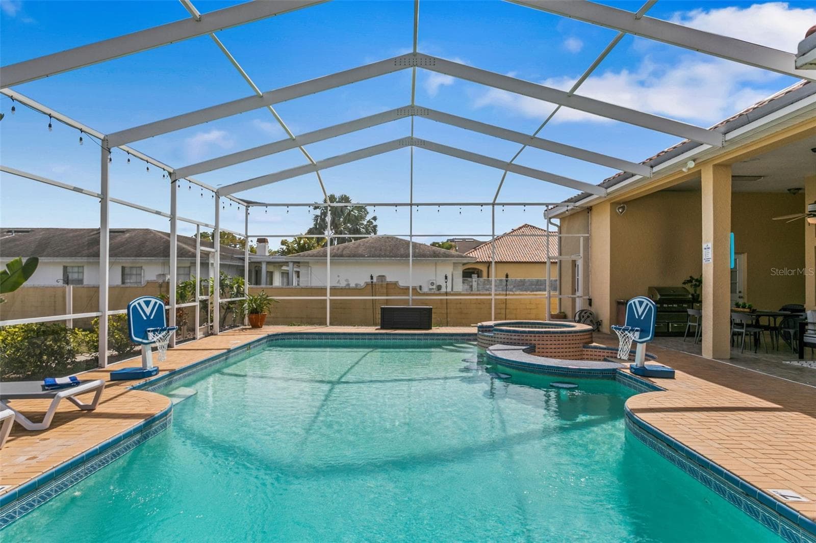 Single Family Residence at 4915 TROYDALE RD, TAMPA, photo 86 of 91