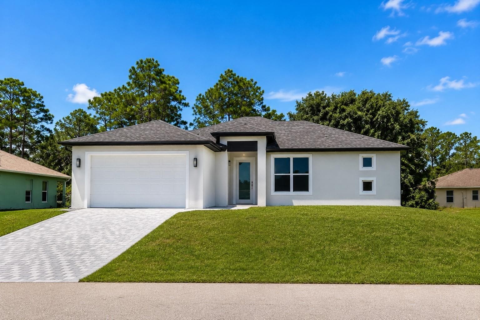 2820 W 44 ST
