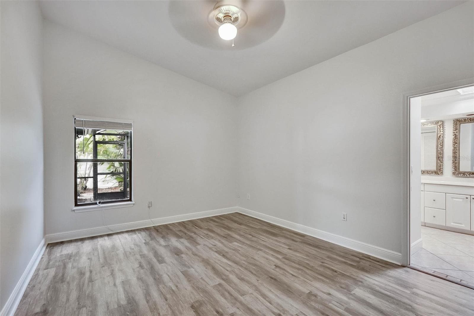 Primary bedroom - 7861 PINE TRACE DR #7861, SARASOTA