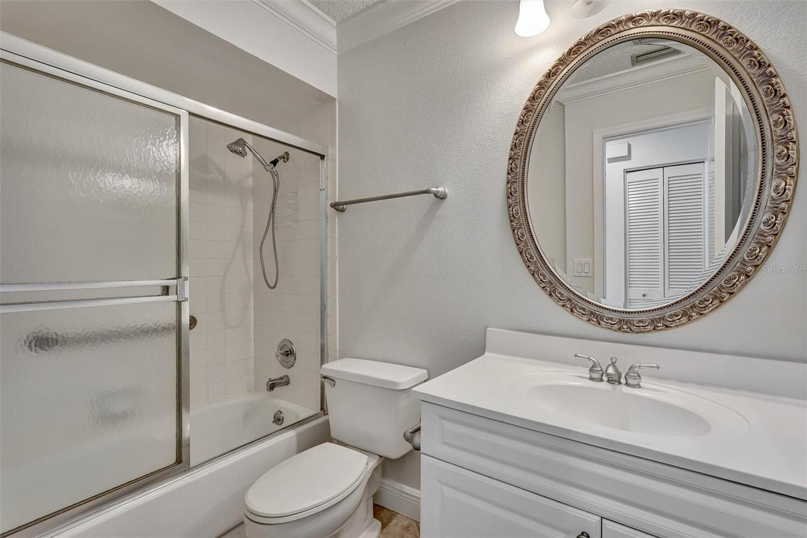 Guest bathroom - 7861 PINE TRACE DR #7861, SARASOTA