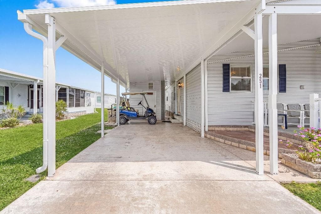 Mobile Home at 251 IBIS, PUNTA GORDA, photo 3 of 34