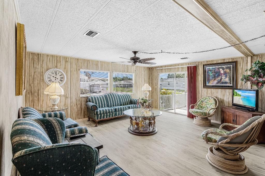 Mobile Home at 251 IBIS, PUNTA GORDA, photo 13 of 34