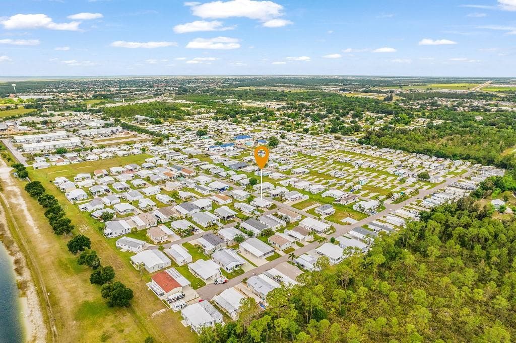 Mobile Home at 251 IBIS, PUNTA GORDA, photo 29 of 34