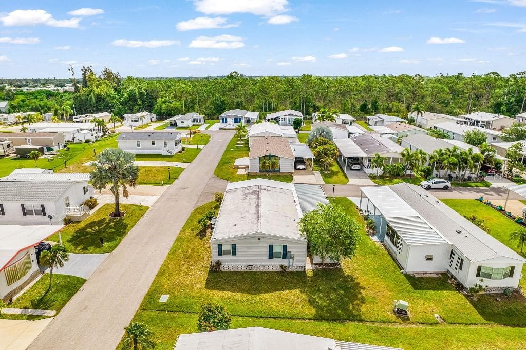 Mobile Home at 251 IBIS, PUNTA GORDA, photo 31 of 34