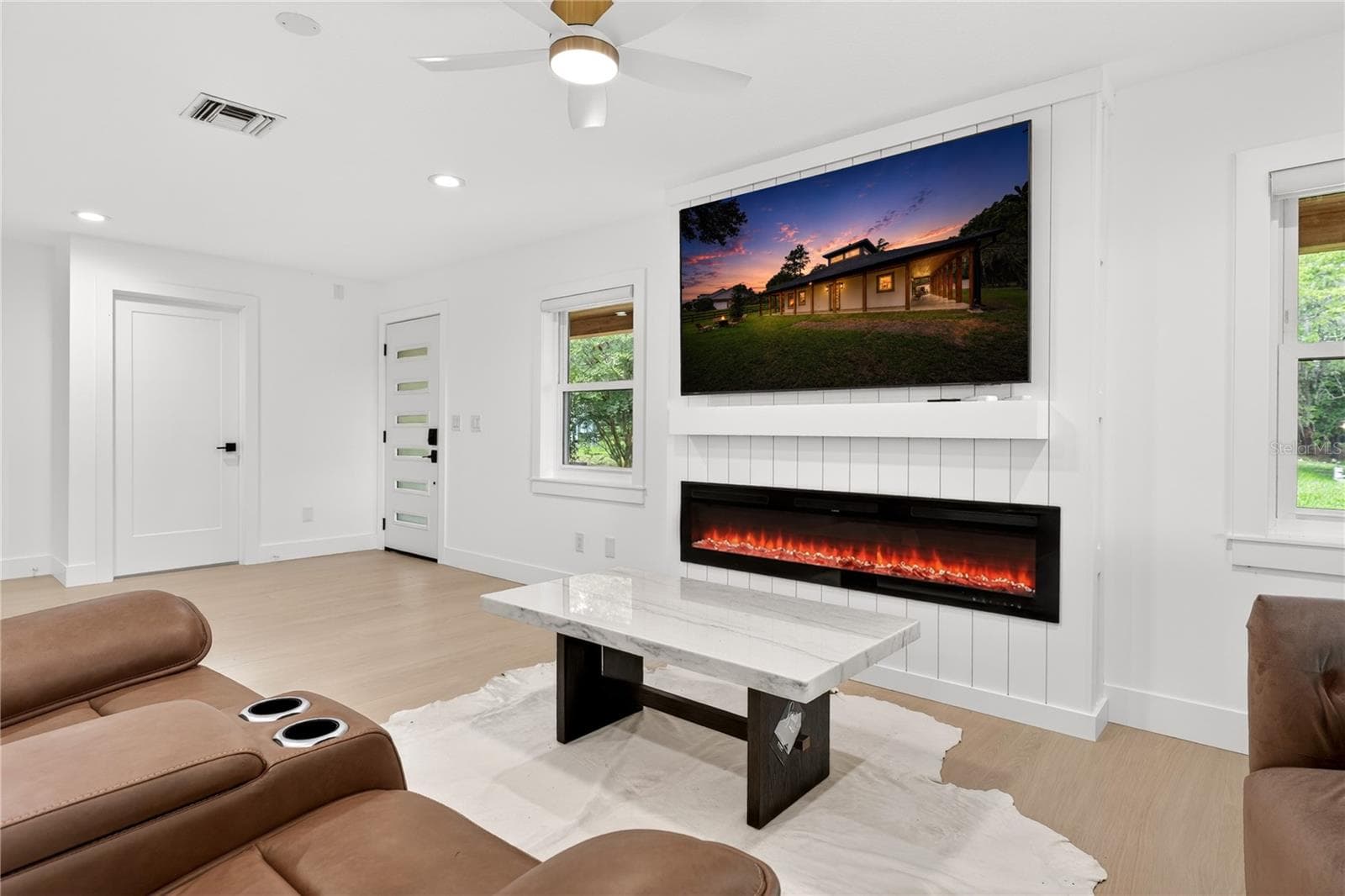 Electric Fireplace - 6450 NW HIGHWAY 225, OCALA