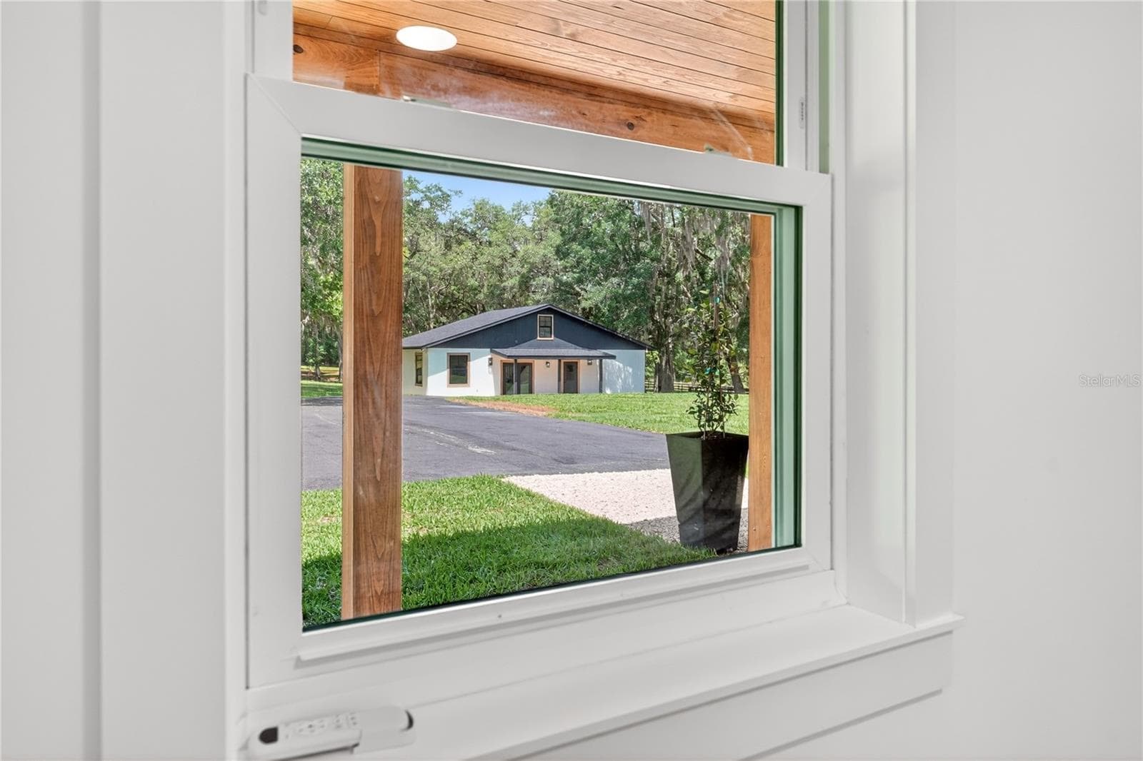 Single Family Residence at 6450 NW HIGHWAY 225, OCALA, photo 9 of 86