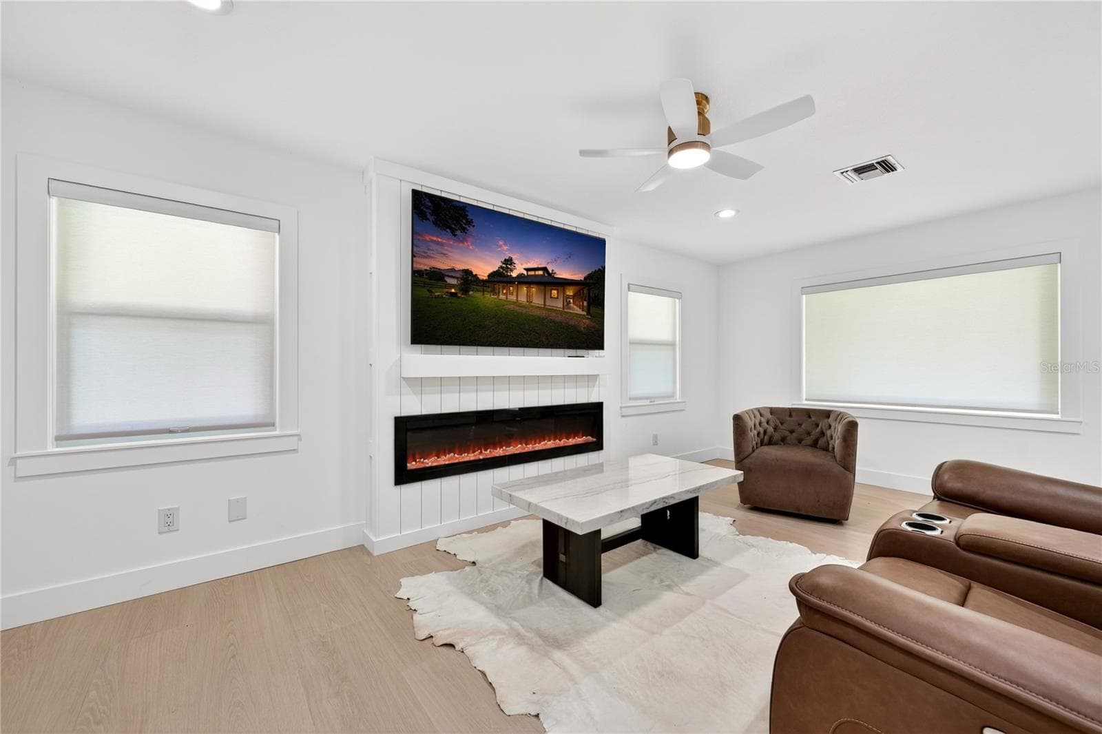 Window treatments everywhere - 6450 NW HIGHWAY 225, OCALA