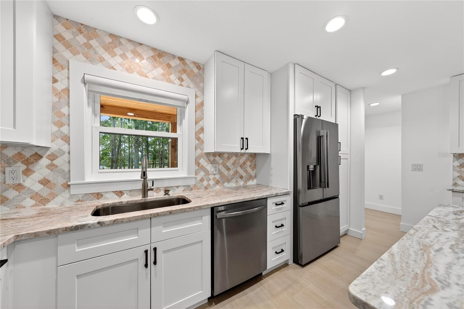 New appliances - 6450 NW HIGHWAY 225, OCALA