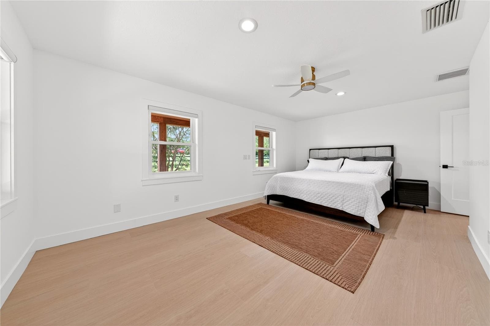 Master Bedroom - 6450 NW HIGHWAY 225, OCALA
