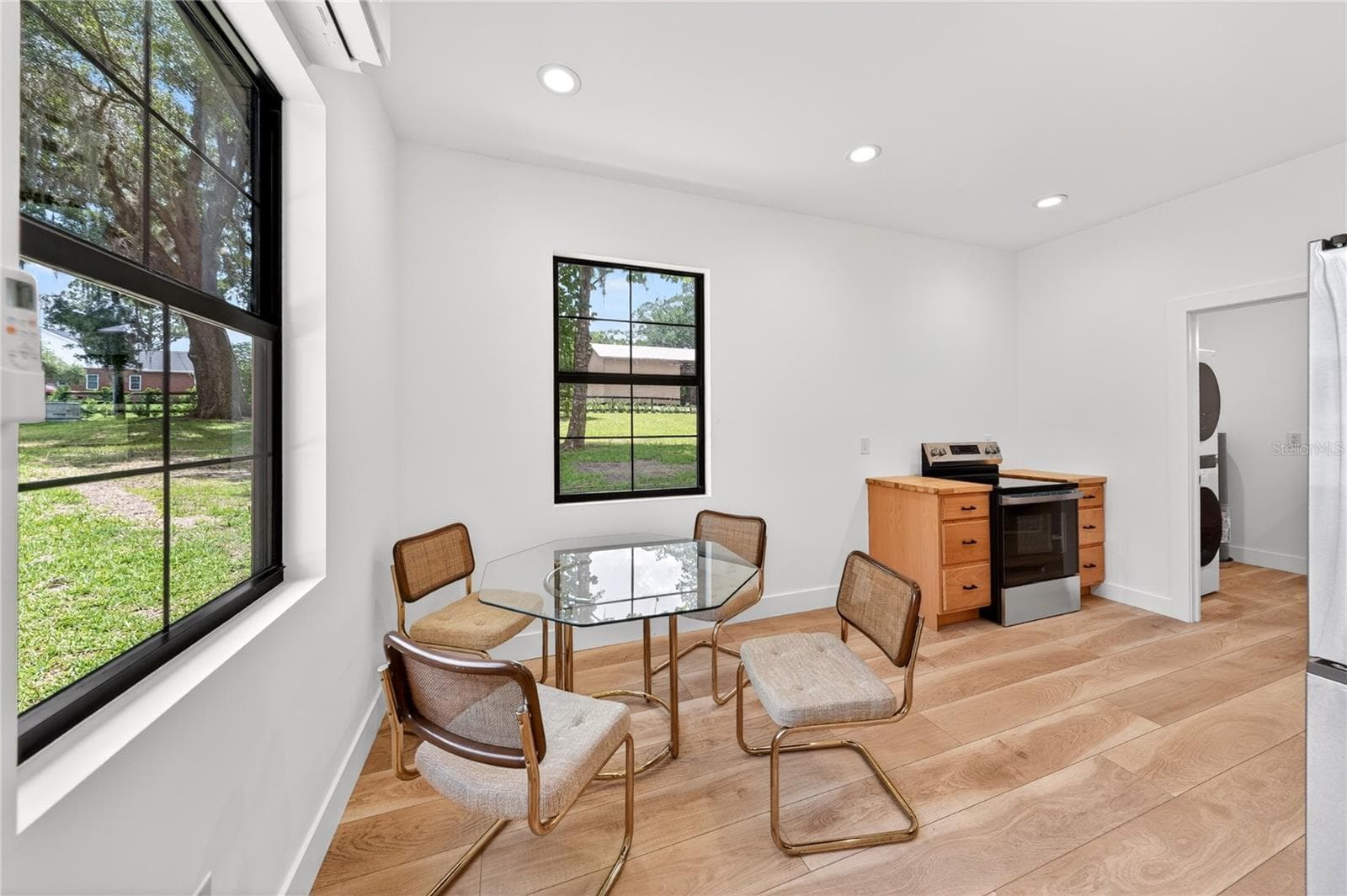 Barn - Living quarter - 6450 NW HIGHWAY 225, OCALA