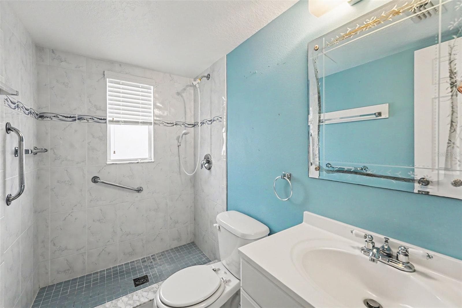 Primary Bathroom - 5855 18TH ST N #1, ST PETERSBURG
