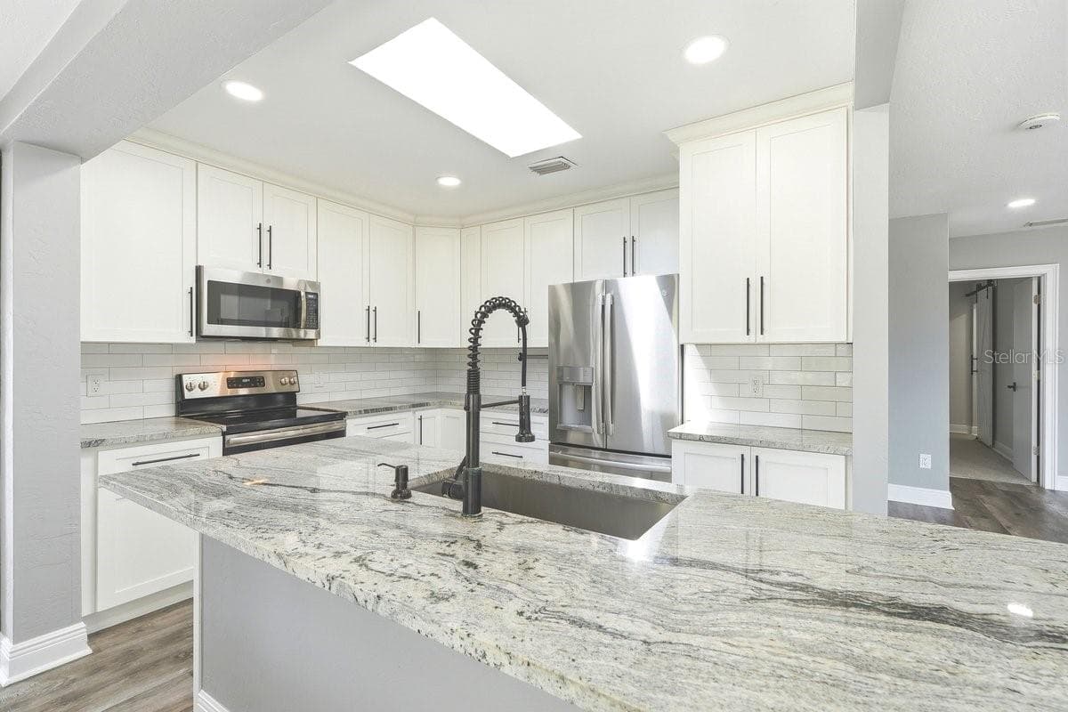 KITCHEN - 105 MCDONALD ST, SOUTH DAYTONA