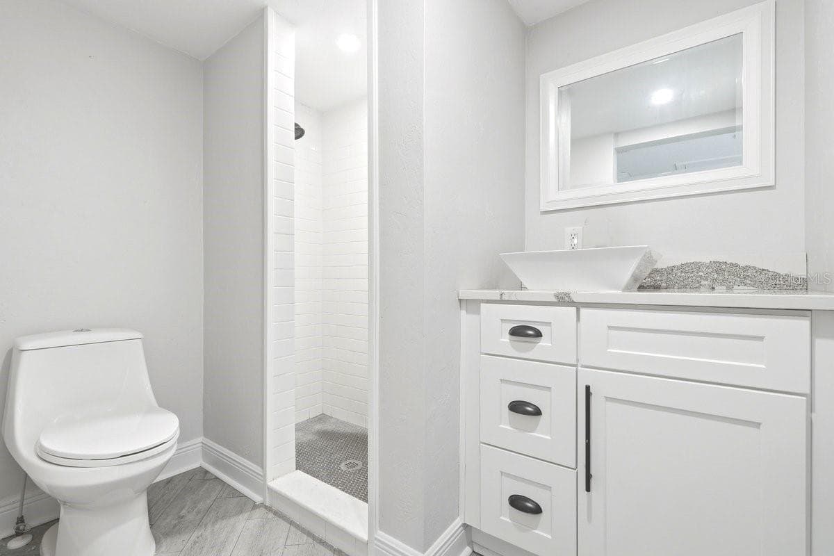 2ND BATH - 105 MCDONALD ST, SOUTH DAYTONA