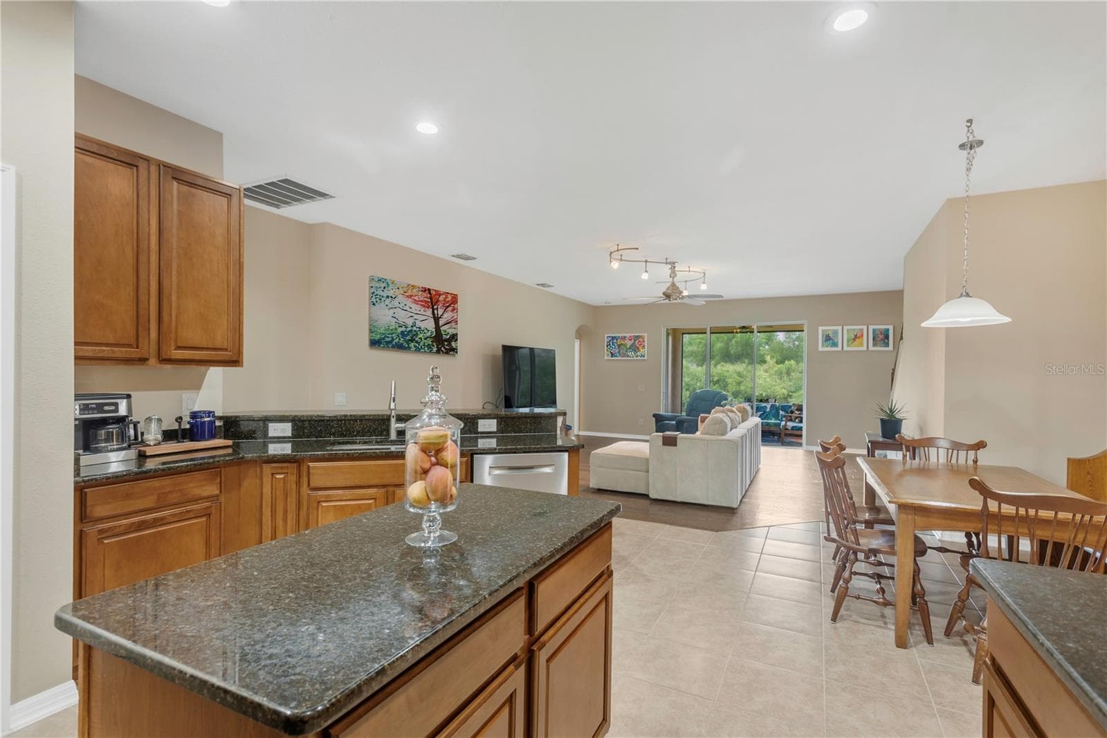 Single Family Residence at 10859 BREAKING ROCKS DR, TAMPA, photo 5 of 26