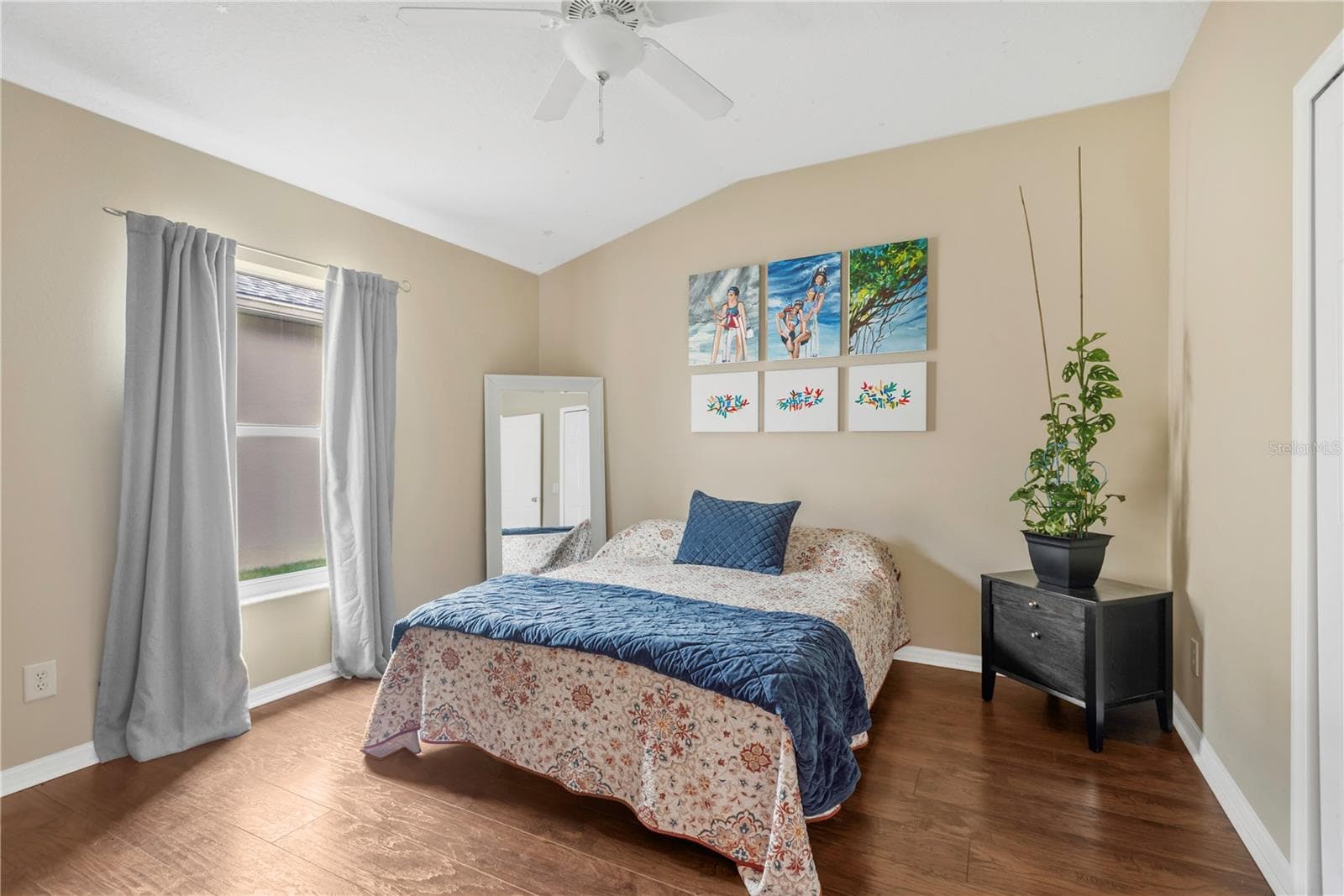 Single Family Residence at 10859 BREAKING ROCKS DR, TAMPA, photo 17 of 26