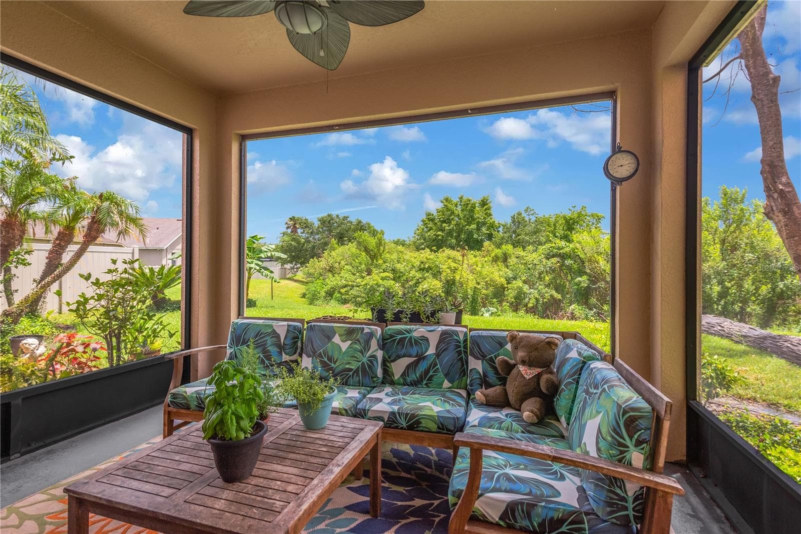 Single Family Residence at 10859 BREAKING ROCKS DR, TAMPA, photo 20 of 26