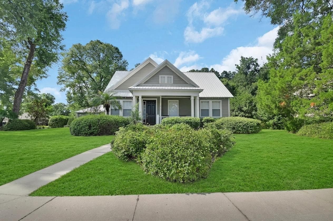 Single Family Residence at 411 GARDEN ST, LAKE HELEN, photo 39 of 42