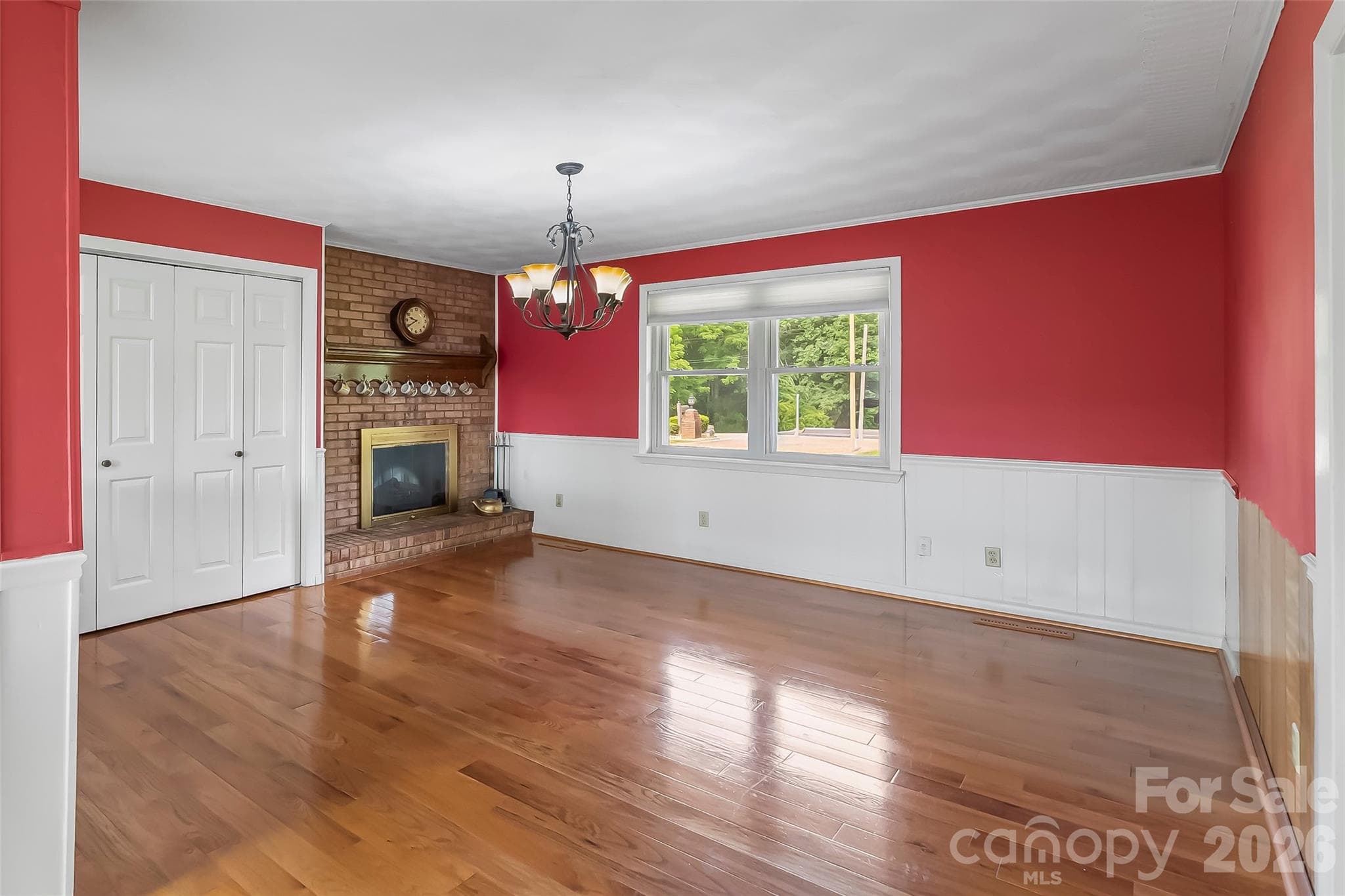 Single Family Residence at 5305 Icard Ridge Road, Hickory, photo 11 of 37