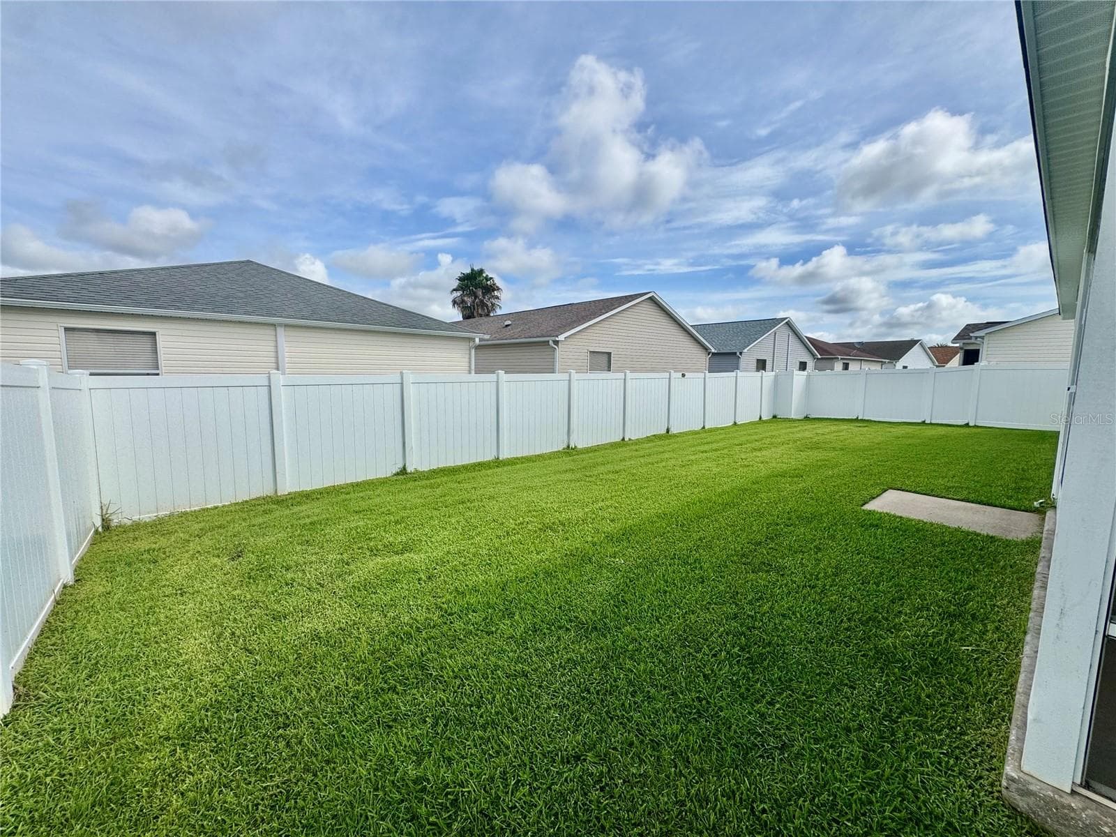 Single Family Residence at 892 NASH LOOP, THE VILLAGES, photo 4 of 11