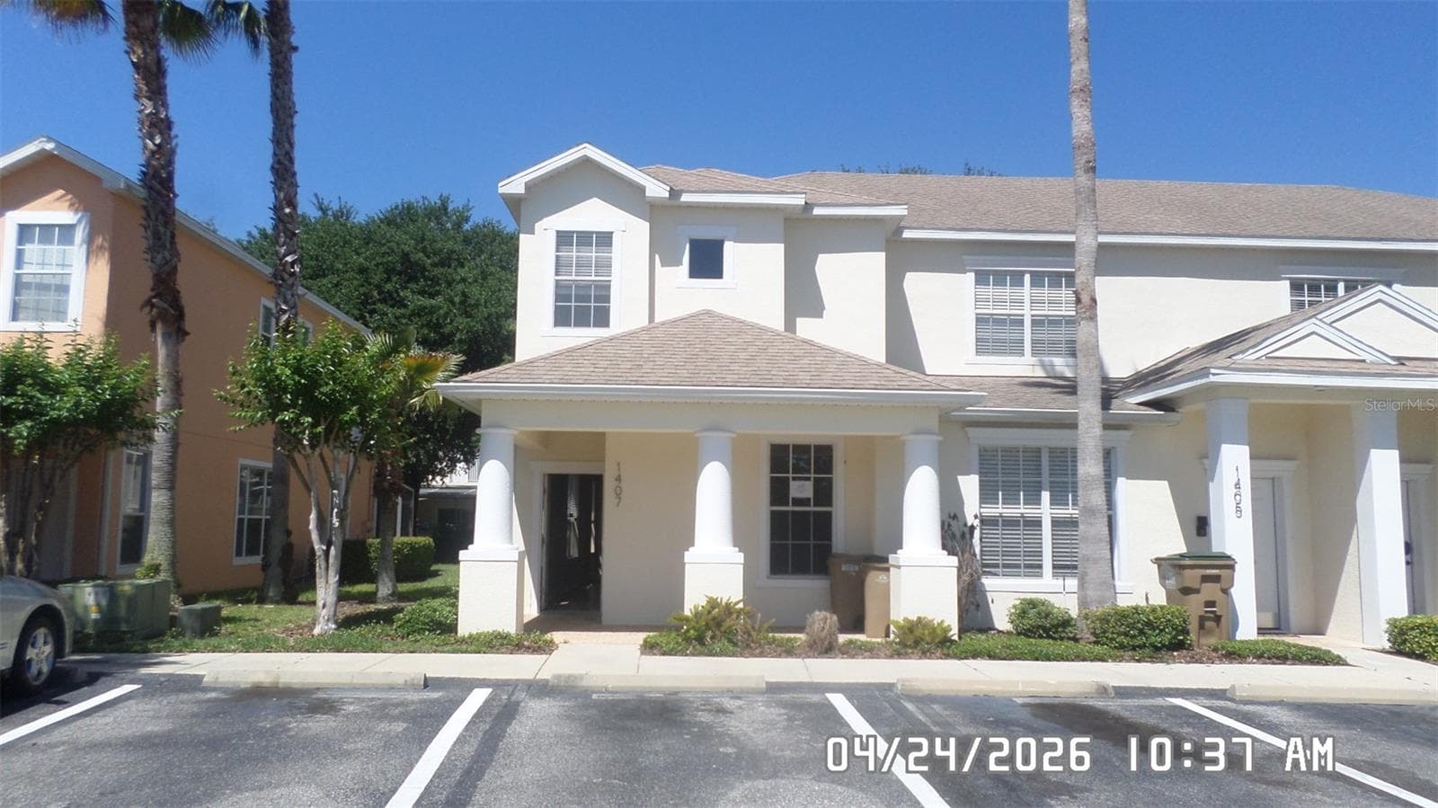 1407 RETREAT CIR